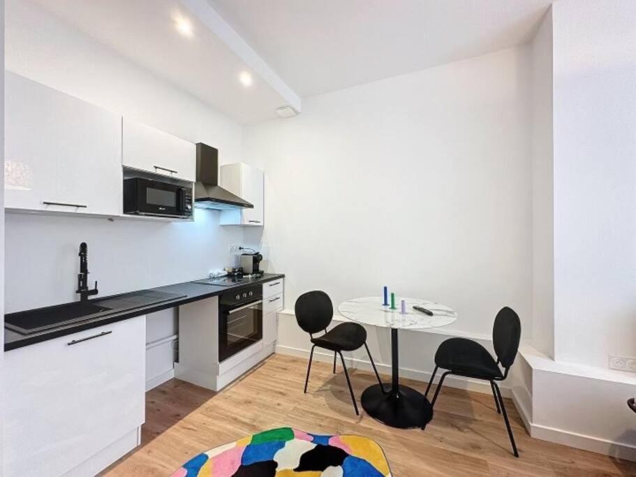 Cosy Studio, Centre Ville Thomassin 2 ليون المظهر الخارجي الصورة